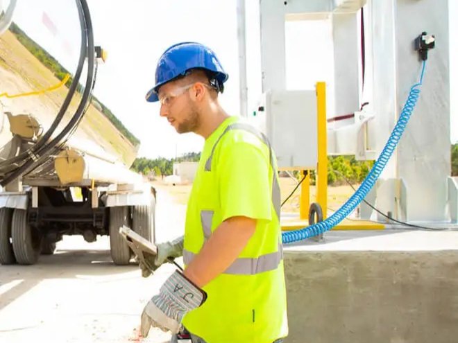 Why Grounding Systems Matter in Tank Truck Operations